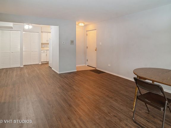 3rd image of 1120 64th St Unit 3
