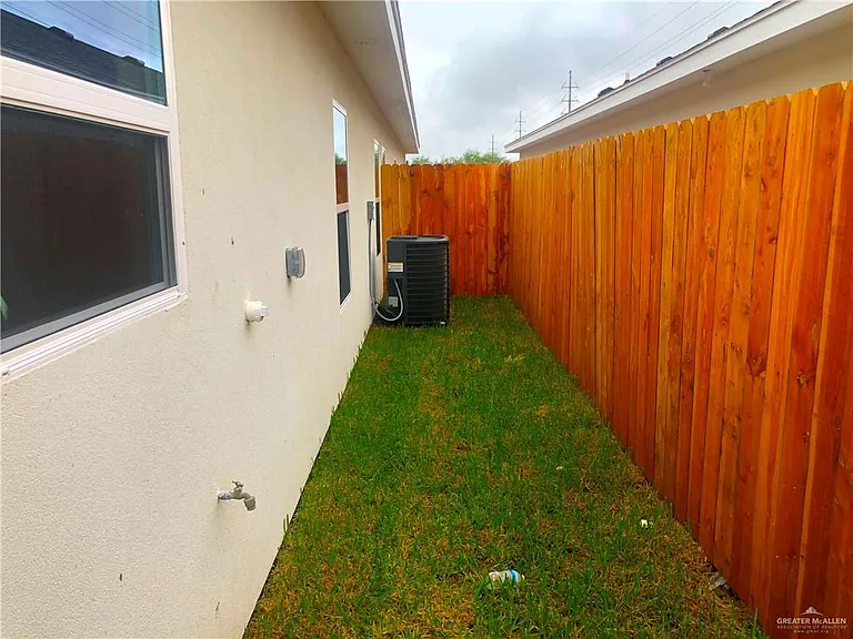 3105 Driftwood Ln #4 — Photo 10