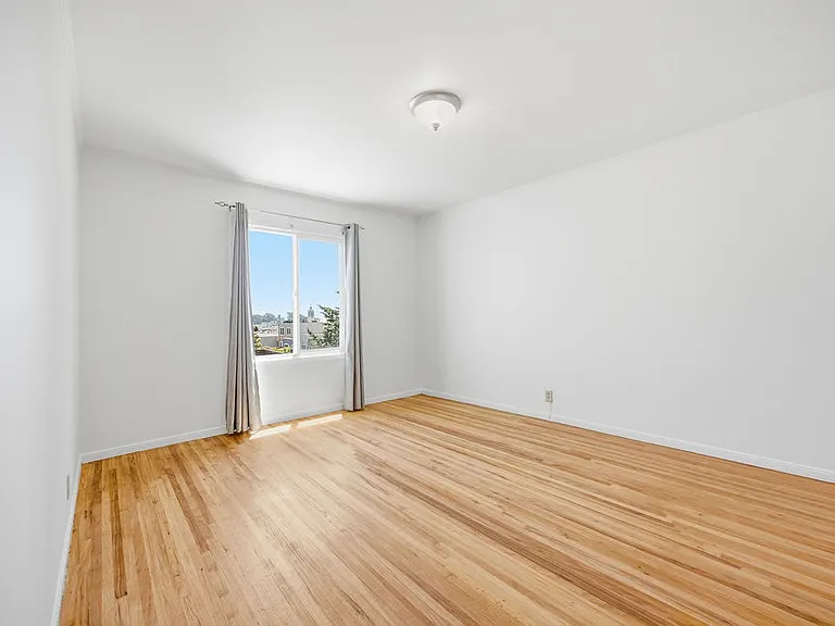 521-523 Taraval St #521 — Photo 13