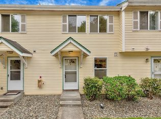 833 SW Sunset Blvd #4, Renton, WA 98057