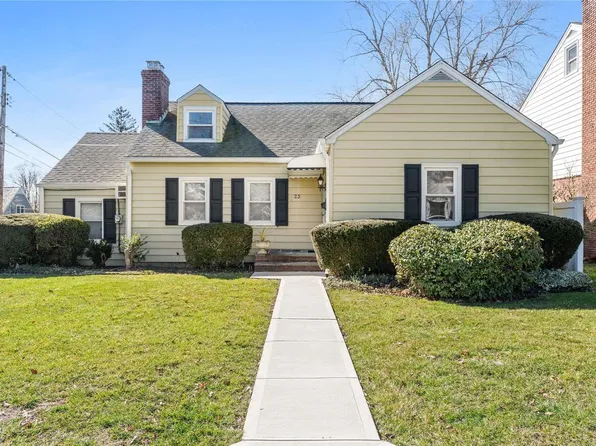 23 Orchard Street, Glen Head, NY 11545