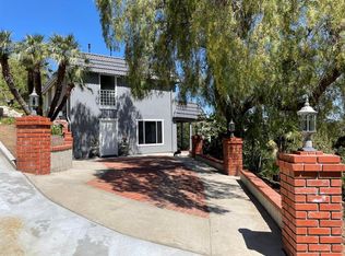 2062 Lemon Heights Dr, Santa Ana, CA 92705