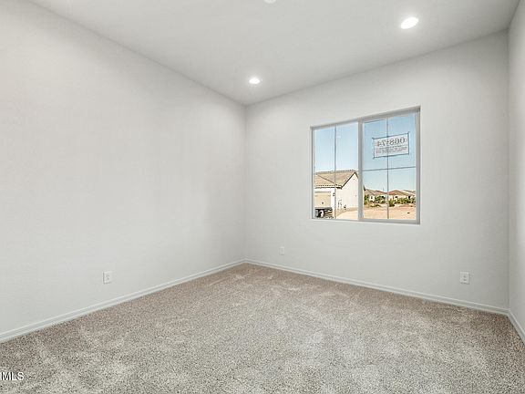 5th image of 18674 N 270TH Avenue