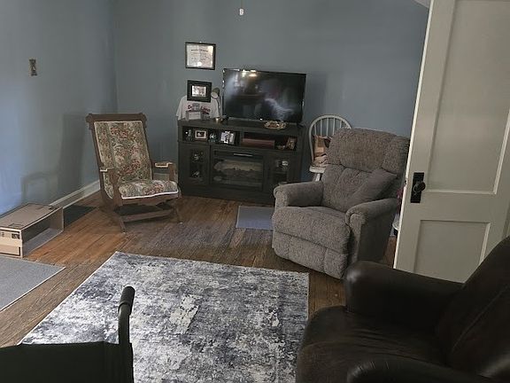 5th image of 1212 River Heights Dr