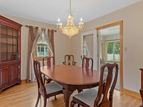 5th image of 1119 Clermont Dr