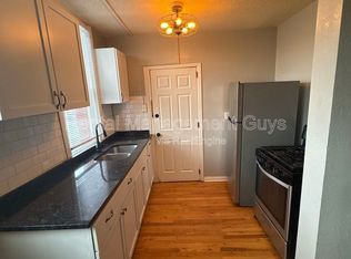 1163 7th St W #2, Saint Paul, MN 55102