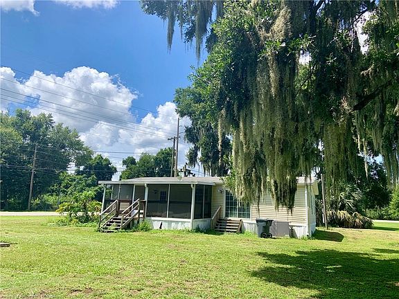 5th image of 1435 County Road 555 S