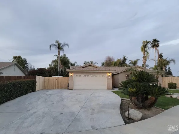 5810 Lausanne St, Bakersfield, CA 93308