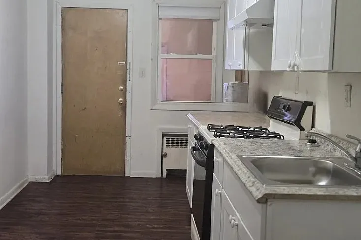 3 bed, $2,350 — Photo 2