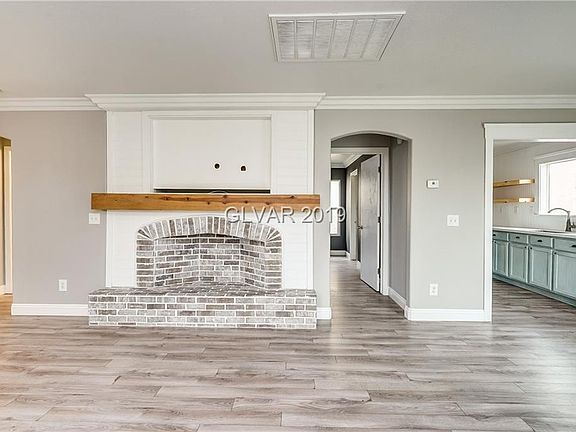 4th image of 6720 Burbage Ave