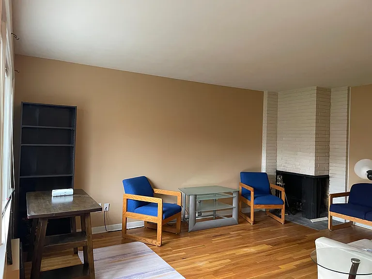 2250 N Triphammer Rd #T7D — Photo 4