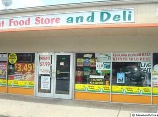 1007 Market St, Palmyra, NJ 08065