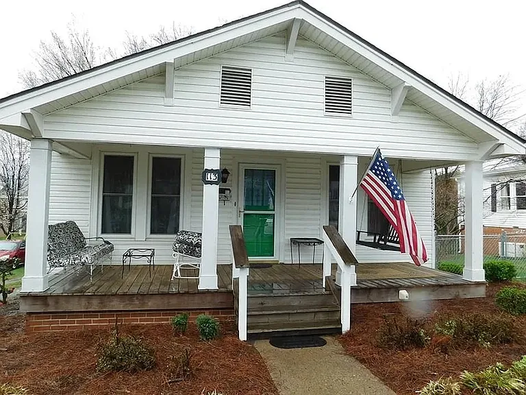113 York Ave — Photo 1