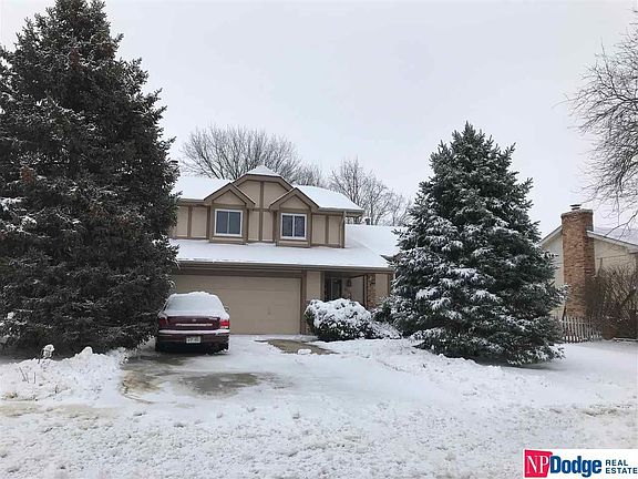 2nd image of 2711 N 126th Cir