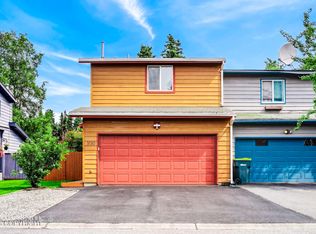 3130 Bridle Ln, Anchorage, AK 99517