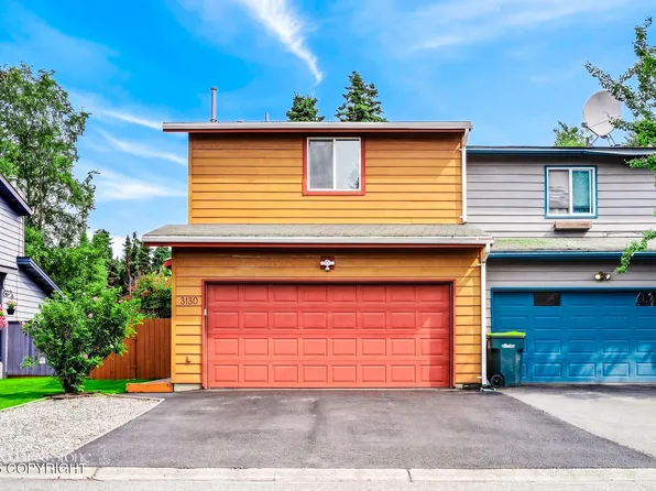 3130 Bridle Ln, Anchorage, AK 99517