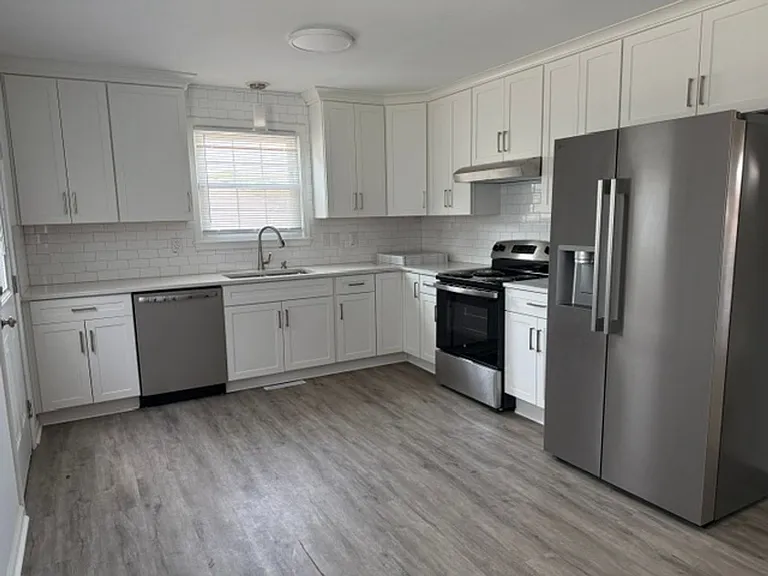 302 Cottonwood Ln — Photo 7