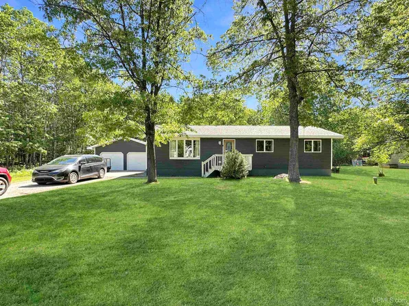 8298 E Burntwood P25 Dr, Gladstone, MI 49837