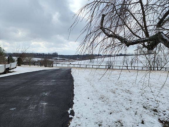 3rd image of 1440 State Highway 32 W