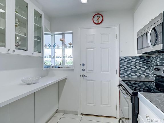 2nd image of 1100 NE 191st St #47
