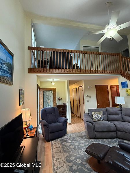 4th image of 35 Green Meadow Drive