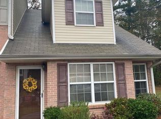 96 Chastain Cir, Newnan, GA 30263