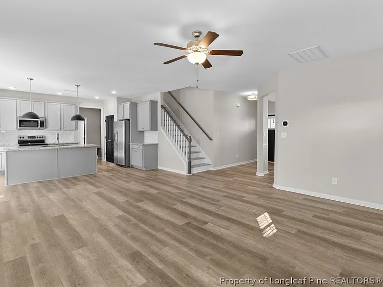 120 Chatfield Dr — Photo 10