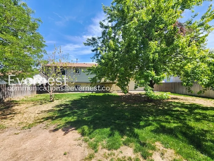 9225 Clermont Dr — Photo 25