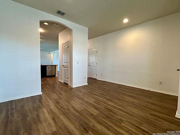 4th image of 3703 MANOWAY BAY
