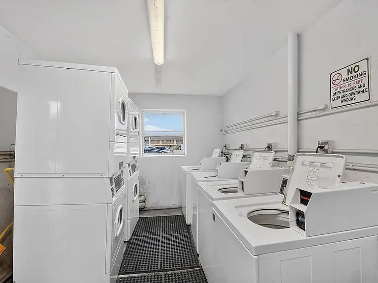1501 Crescent Cir #C19 — Photo 9