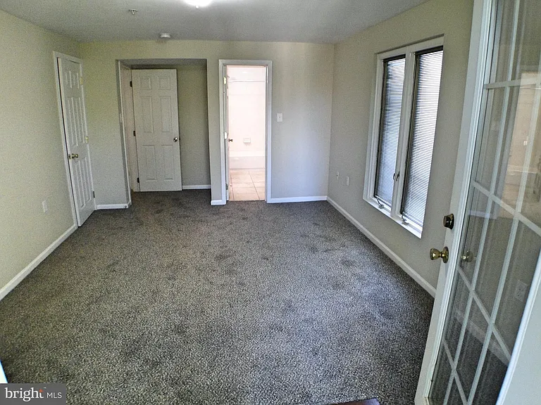 115 Morton Ave #1 — Photo 10