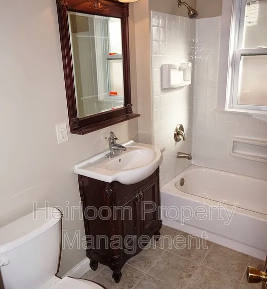 330 N 12th Ave E — Photo 14