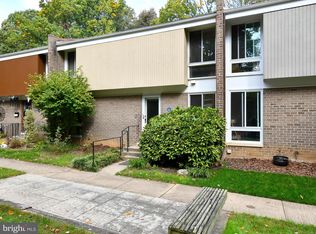 1765 Wainwright Dr, Reston, VA 20190