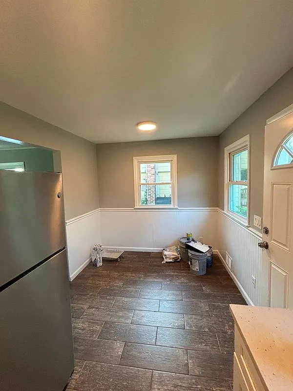 4 bed, 1.0 bath, 1400 sqft, $3,800 — Photo 1