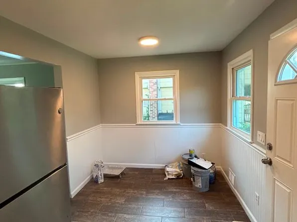 69 Rugby Dr W, Shirley, NY