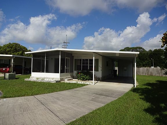 3rd image of 3150 NE 36th Ave Lot 576