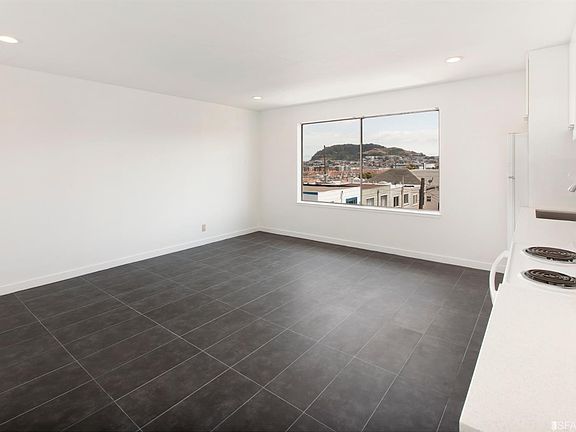 3rd image of 536 Thornton Ave