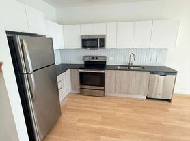 1325 NE 117th St, Miami, FL