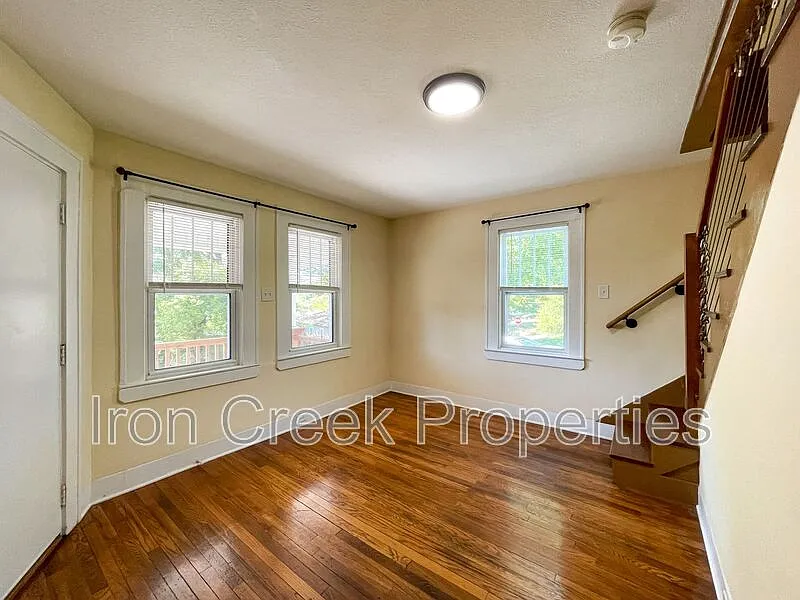 2 bed, 1.0 bath, 924 sqft, $1,650 — Photo 4