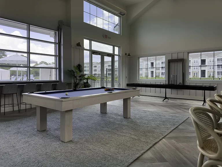 Anchor Pointe Apartments — Photo 9