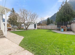 522 Raab St, Hope, BC V0X 1L4