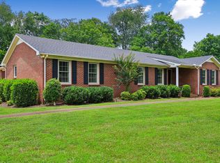 205 Crestview Dr, Chapel Hill, TN 37034