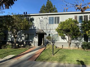880 Park Dr APT 2, Mountain View, CA 94040