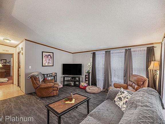 4th image of 8042 Harbour Dr
