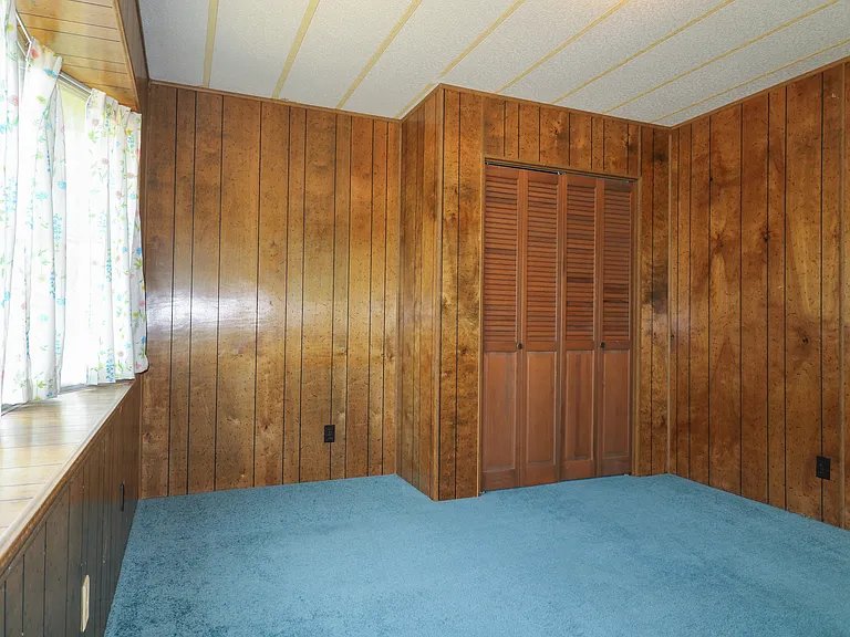 115 Geola St — Photo 16