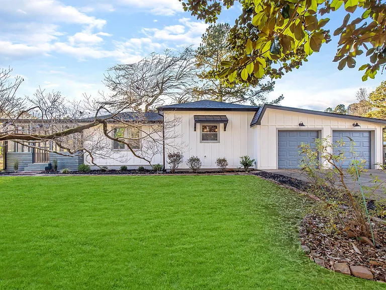 14090 Cogburn Rd — Photo 16