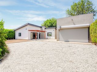 19231-19229 Cantara St, Reseda, CA 91335