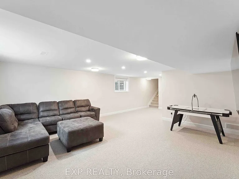934 Clarkia St — Photo 36