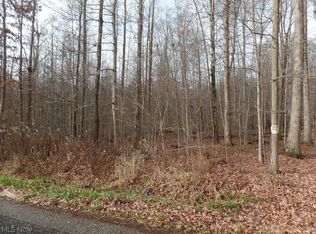 Valley Dr, Chagrin Falls, OH 44023