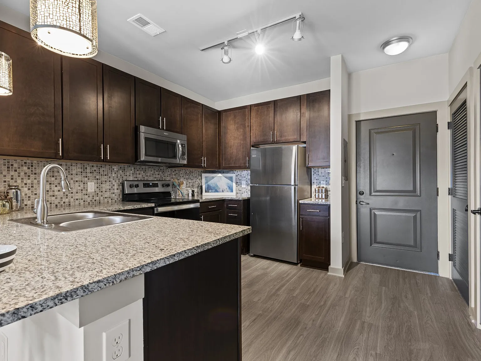 Duet Apartments — Photo 2